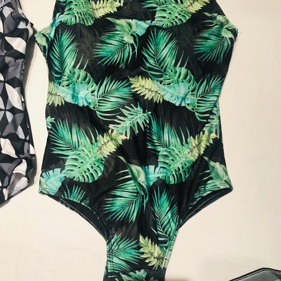 Brazilian Swimsuit with Sarong - Picture 3 of 5